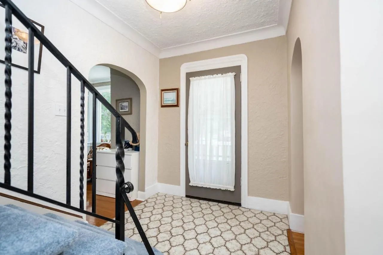 Ubytování v soukromí Apartmán River View House Winnipeg Kanada